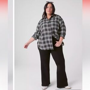 New LANE BRYANT SZ 22s Ultra High-Rise Flare Jean Black Women's Pants